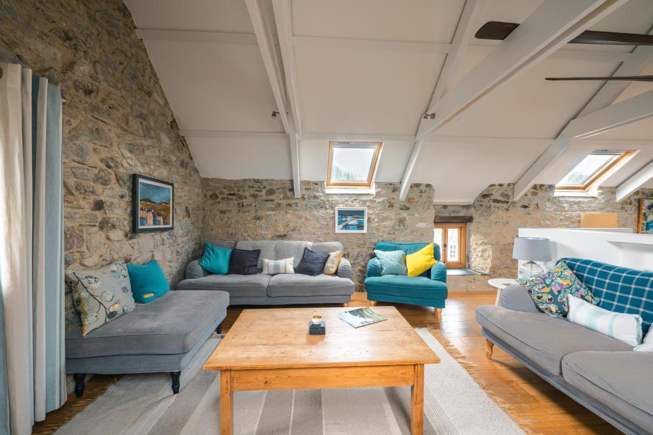 Stunning Converted Granary In Heart Of St Davids Zewnętrze zdjęcie