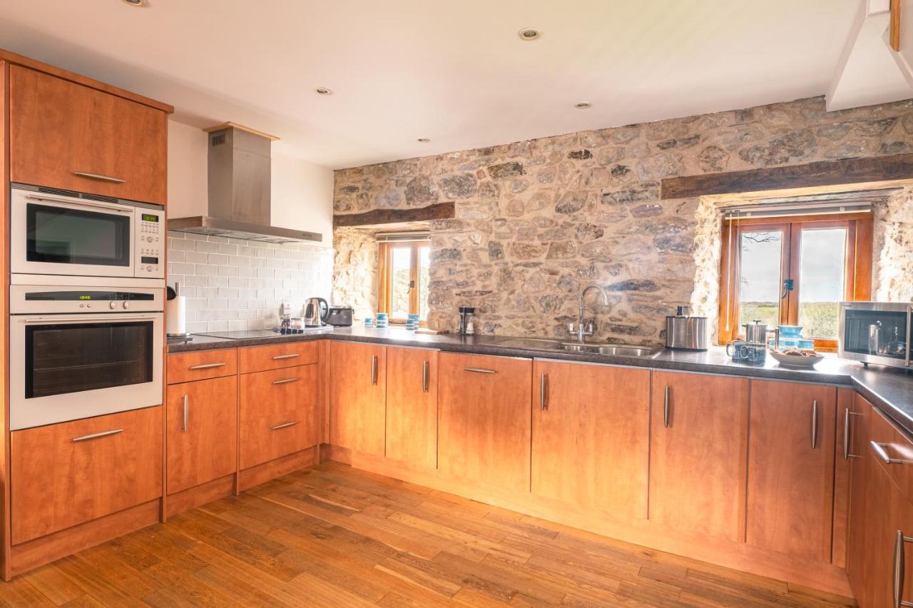 Stunning Converted Granary In Heart Of St Davids Zewnętrze zdjęcie