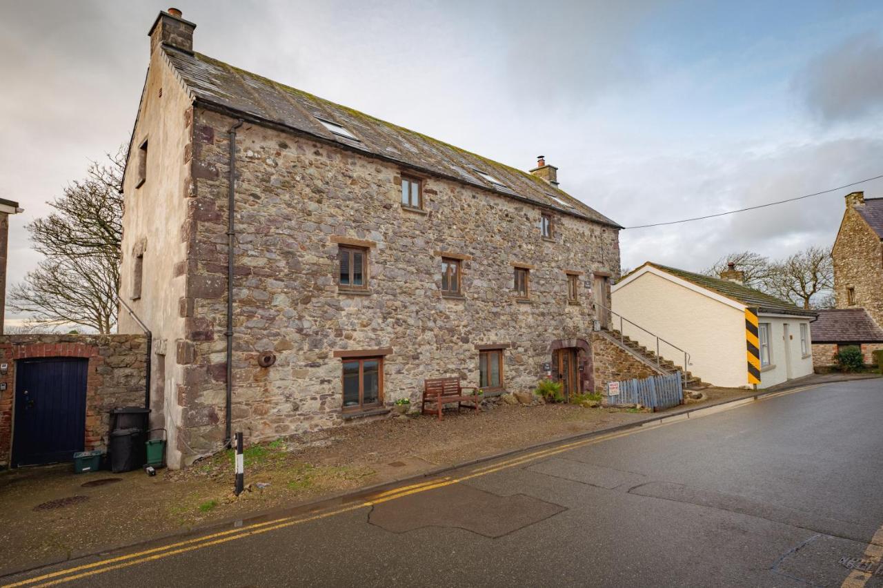 Stunning Converted Granary In Heart Of St Davids Zewnętrze zdjęcie